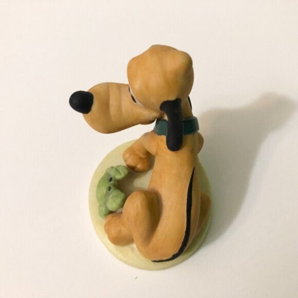 Vintage Walt Disney Gift Ware Pluto with Crab  Figurine Taiwan - Picture 12 of 14